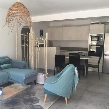 Azur Appart 4 Pers - Parking - Terrasse - 10Min Du Centre Cassis Esterno foto